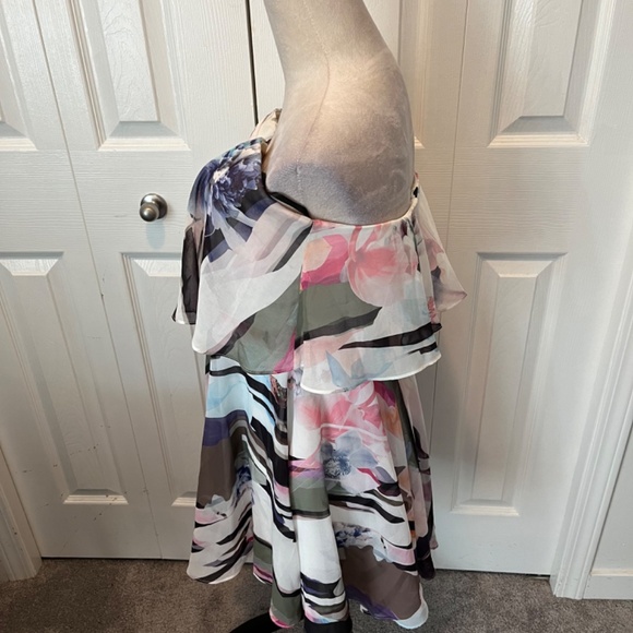 Bebe size 10 dress - Picture 8 of 16